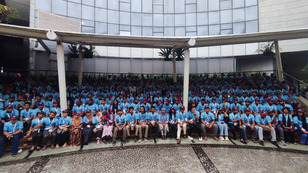Large group of NASA Space Apps Participants in Bangladesh wearing blue shirts